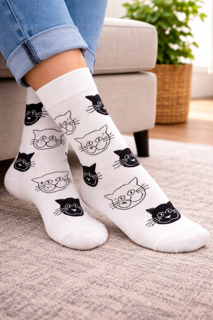 Curious Cat Socks White